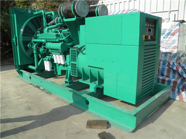 靖安出租发电机 发电机组厂家：柴油发电机组的控制屏的作用是什么？