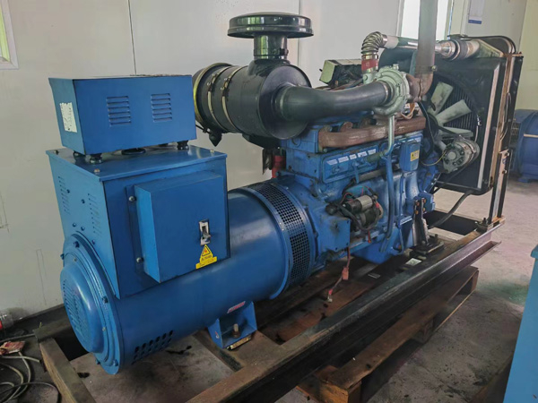 靖安100kW柴油发电机组使用多级机油有哪些优缺点？